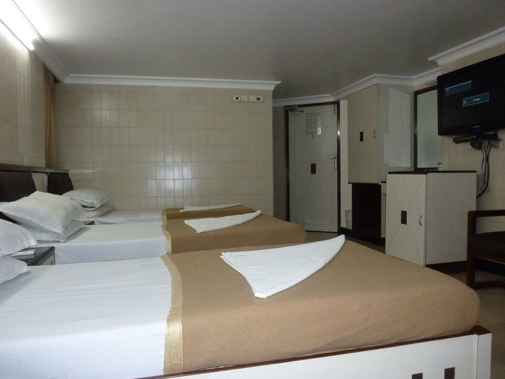 Hotel Balwas Mumbai Ngoại thất bức ảnh