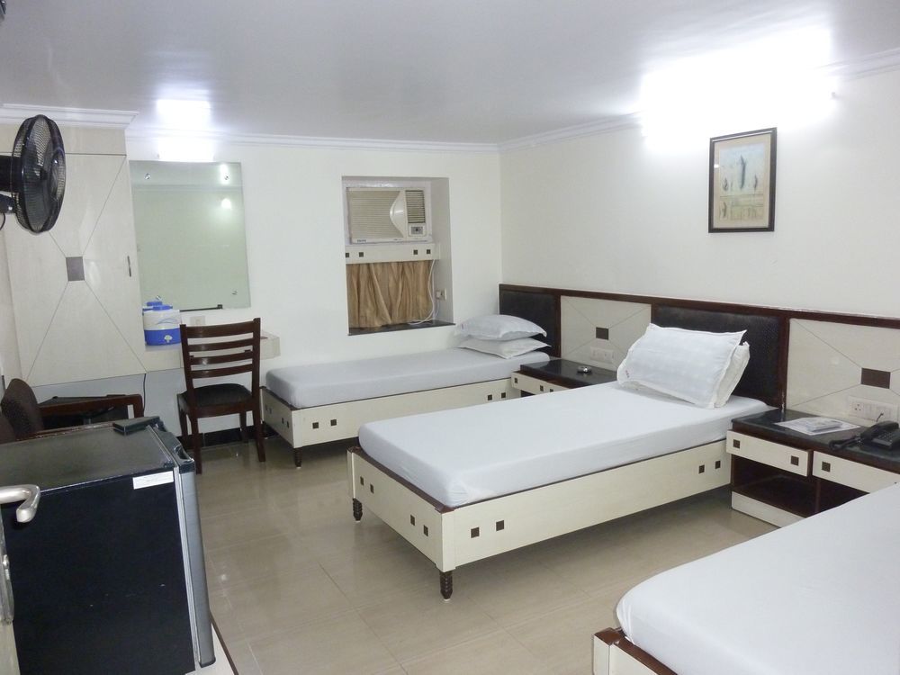 Hotel Balwas Mumbai Ngoại thất bức ảnh